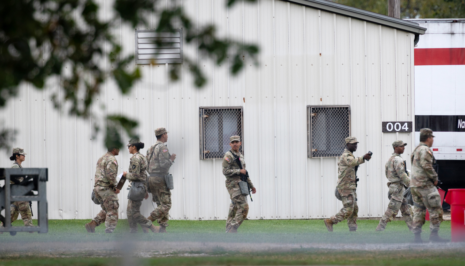 Soldados en la calle