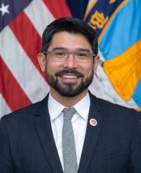 Carlos Menchaca