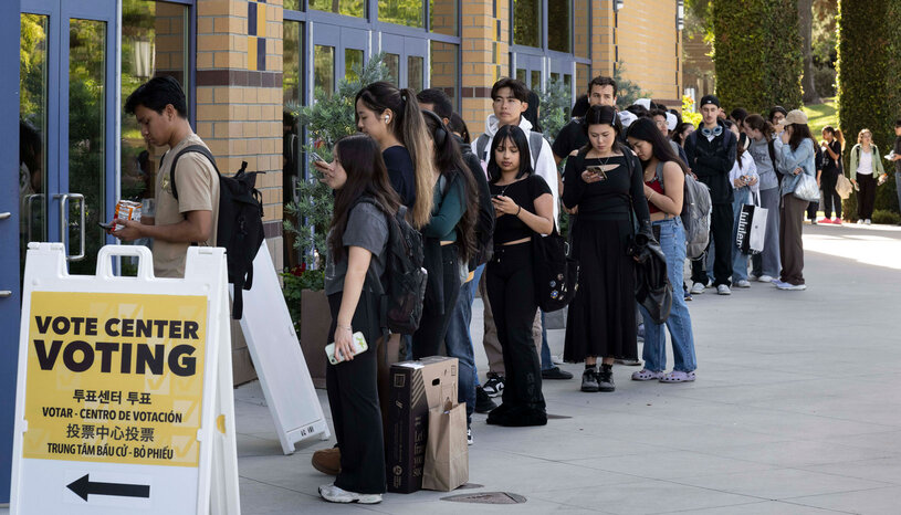 Voters in line at the polls.