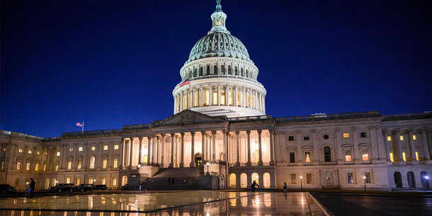Capitol building at night