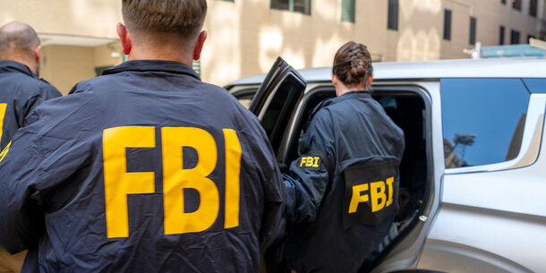 FBI agents