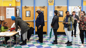 voting line