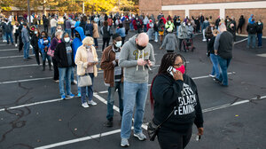 Long and winding voting lines