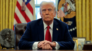 Donald Trump in Oval Office